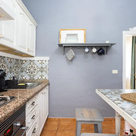 Home2book Charming Garden House & Bbq Villa
