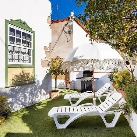 Home2book Charming Garden House & Bbq Villa