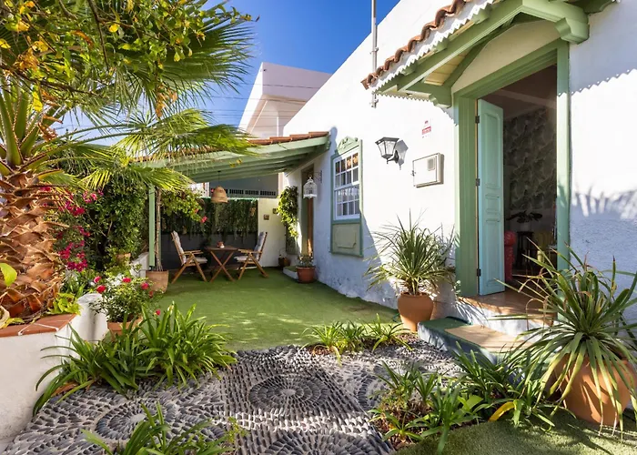 Home2book Charming Garden House & Bbq * Санта-Крус-де-Тенерифе