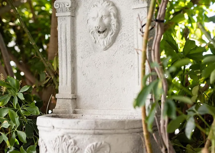 Home2book Charming Garden House & Bbq Вилла *