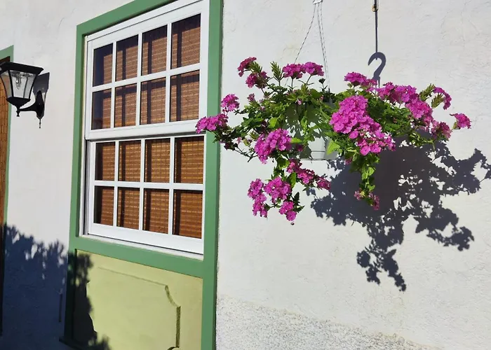 Willa Home2book Charming Garden House & Bbq Santa Cruz de Tenerife