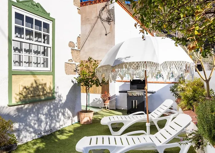 Home2book Charming Garden House & Bbq Villa